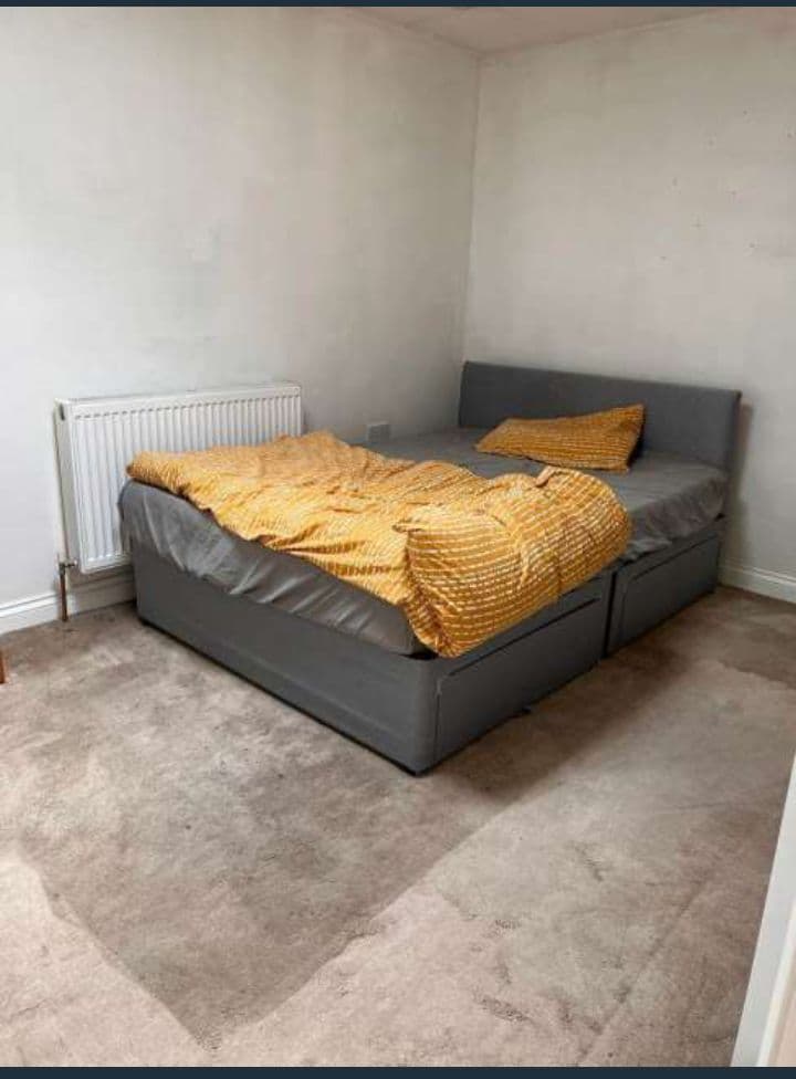 Inside a furnished studio flat in Hounslow, Hounslow