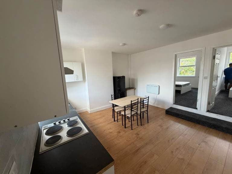 A view of a furnished 2 bedroom flat in Dagenham, Dagenham